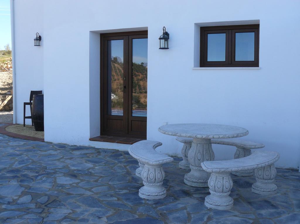 Cortijo Chaparro Near Iznajar Holiday home *